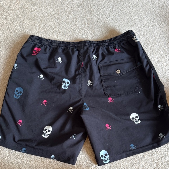 Skull Pattern Swim Trunks - Picture 4 of 4